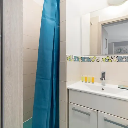 Brzozowa Old Town Square By Bookinghost Varsovie