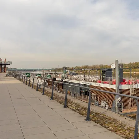 Brzozowa Old Town Square By Bookinghost * Varsovie