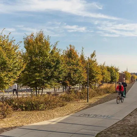 Brzozowa Old Town Square By Bookinghost * Warschau