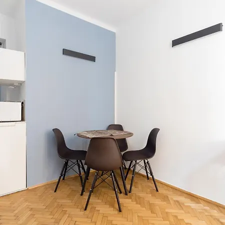 Apartman Brzozowa Old Town Square By Bookinghost Varsó